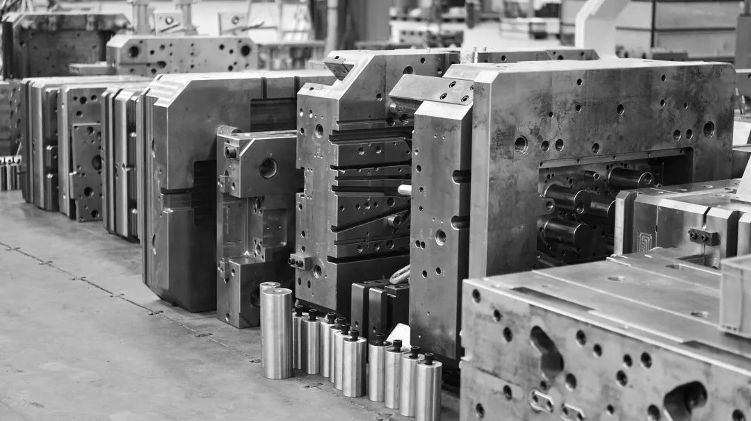 品成金屬歡迎各壓鑄行業(yè)同仁隨時(shí)來(lái)電咨詢交流壓鑄合作項(xiàng)目。